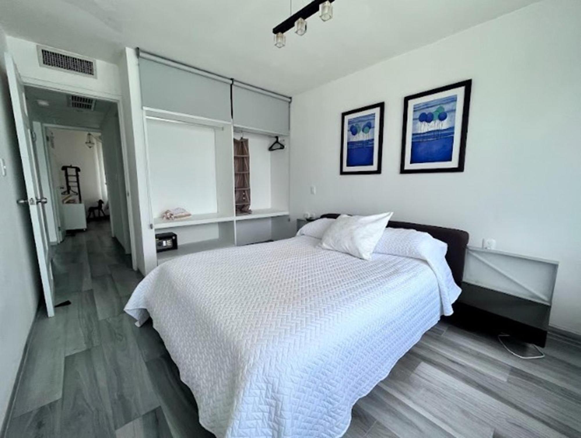 Oceanfront At Unique Location *