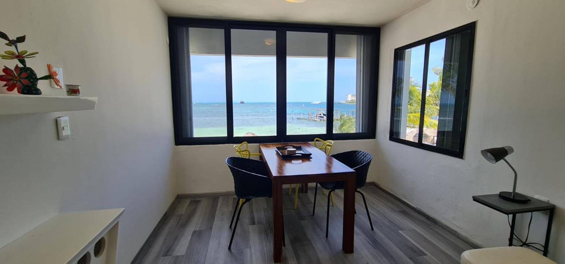 Oceanfront At Unique Location Appartement